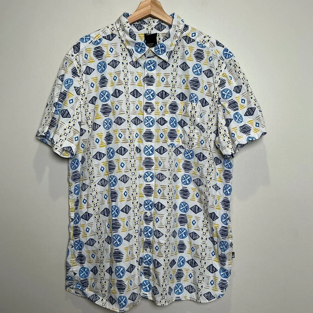 The North Face Men's Baytrail Pattern Short Sleeve Button Down Shirt Size XXL